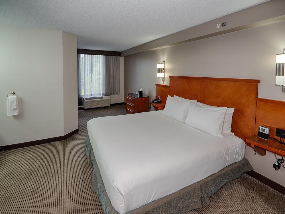 Hyatt Place North Raleigh Midtown Экстерьер фото