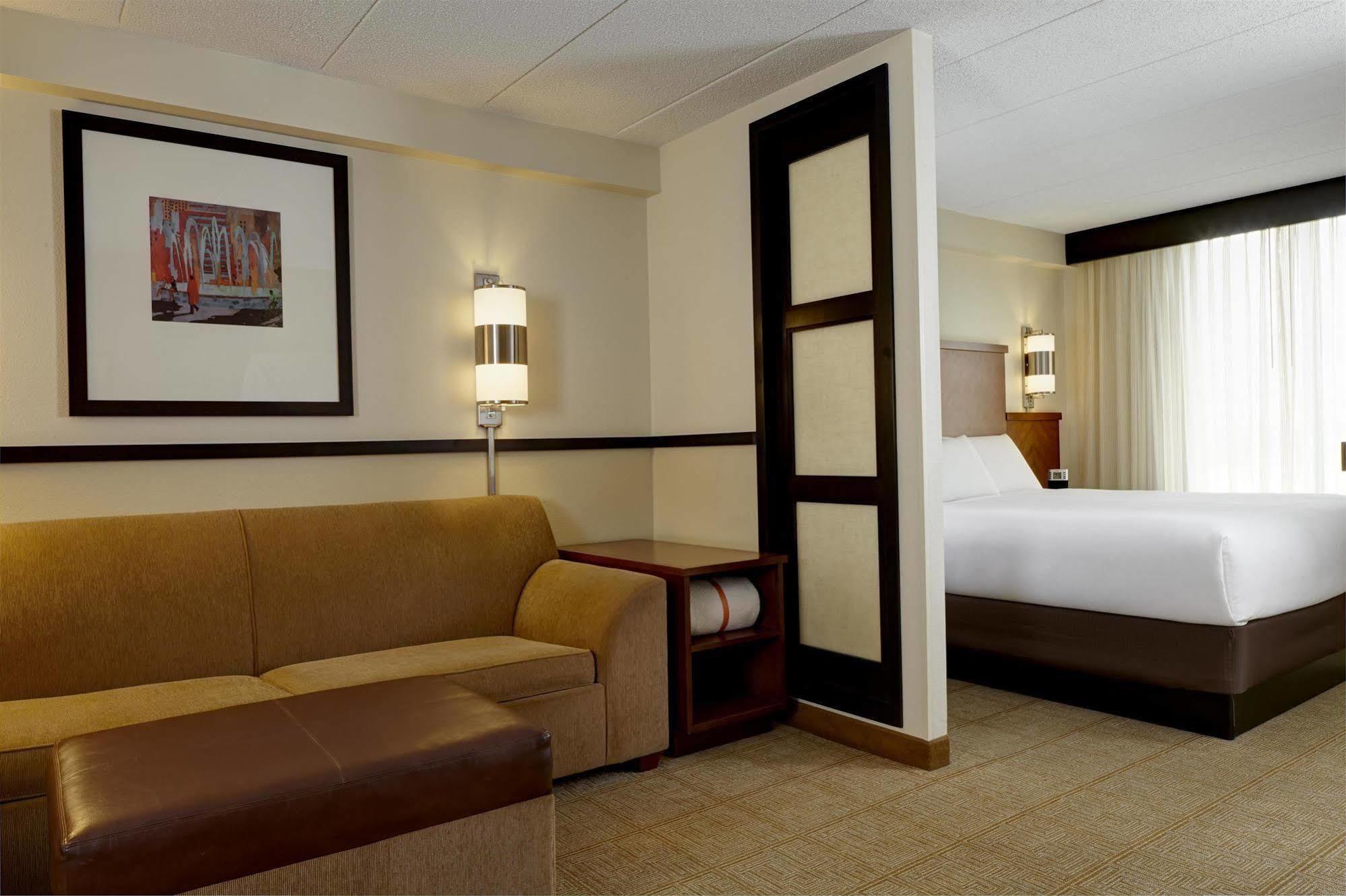Hyatt Place North Raleigh Midtown Экстерьер фото